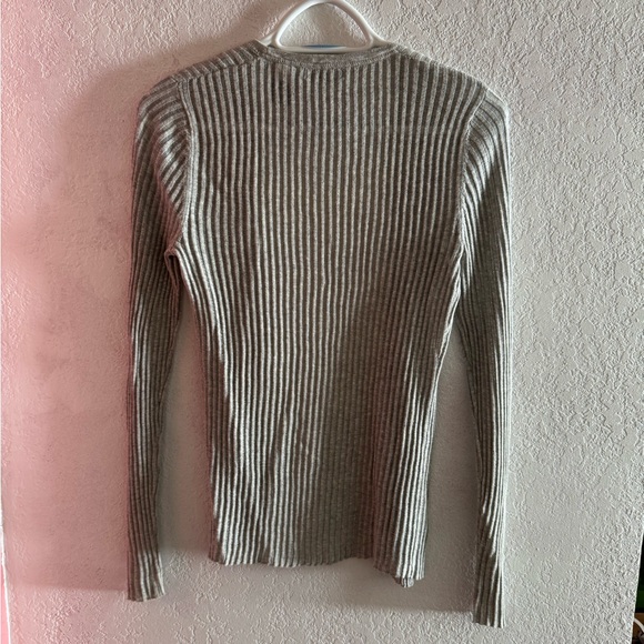 Moda international Gray lightweight sweater cardigan size M - Picture 5 of 8